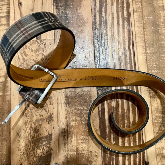 Remu tulliani leather brown belt size 34” Italian leather - Picture 3 of 5